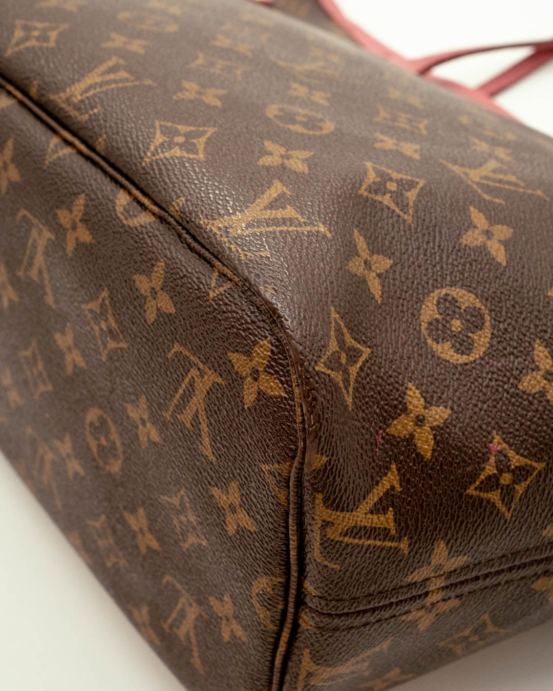Louis Vuitton Articles de Voyage MM Neverfull