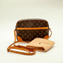Louis Vuitton Monogram Trocadero 27 Crossbody Bag thumbnail 3