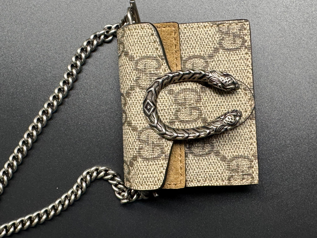 Gucci AirPods Dionysus Case