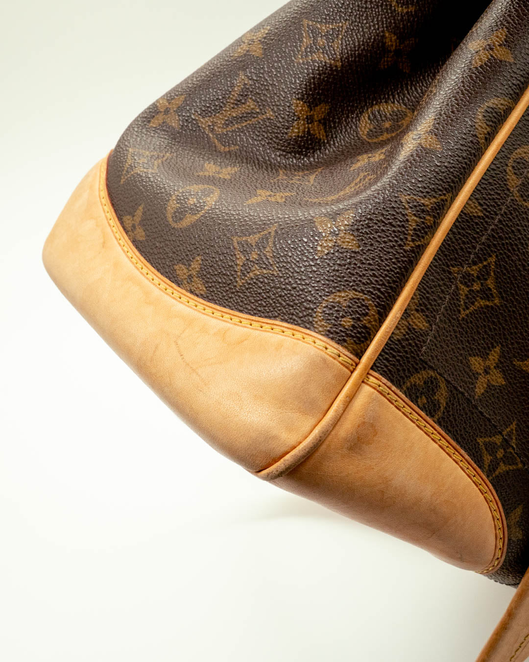 Louis Vuitton Monogram Canvas Beverly GM