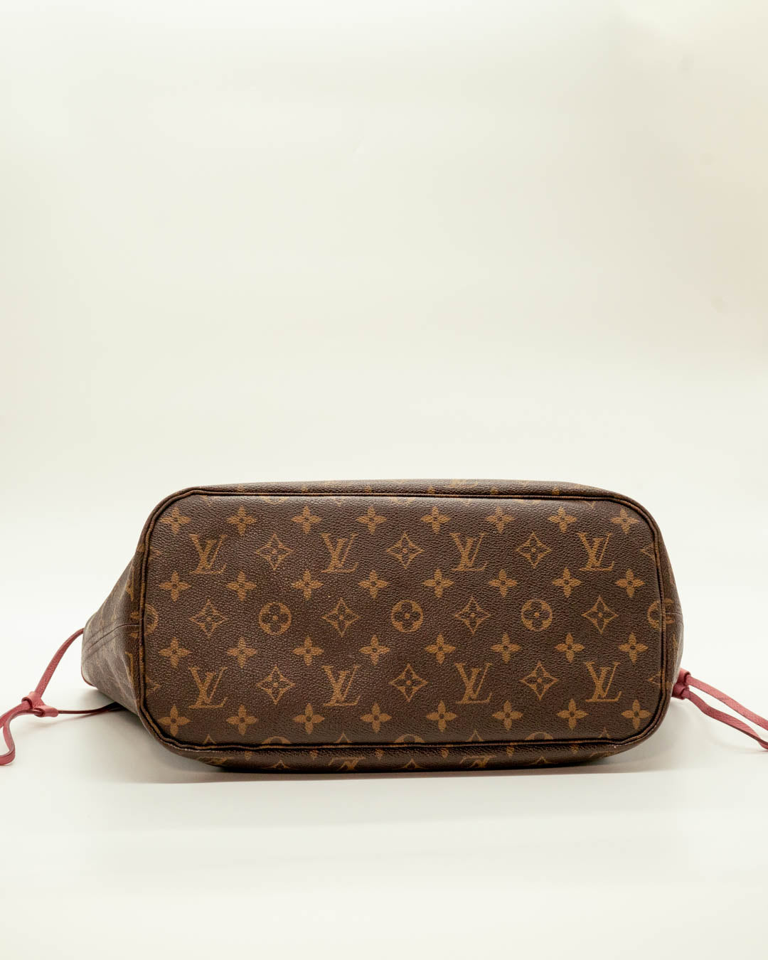 Louis Vuitton Articles de Voyage MM Neverfull