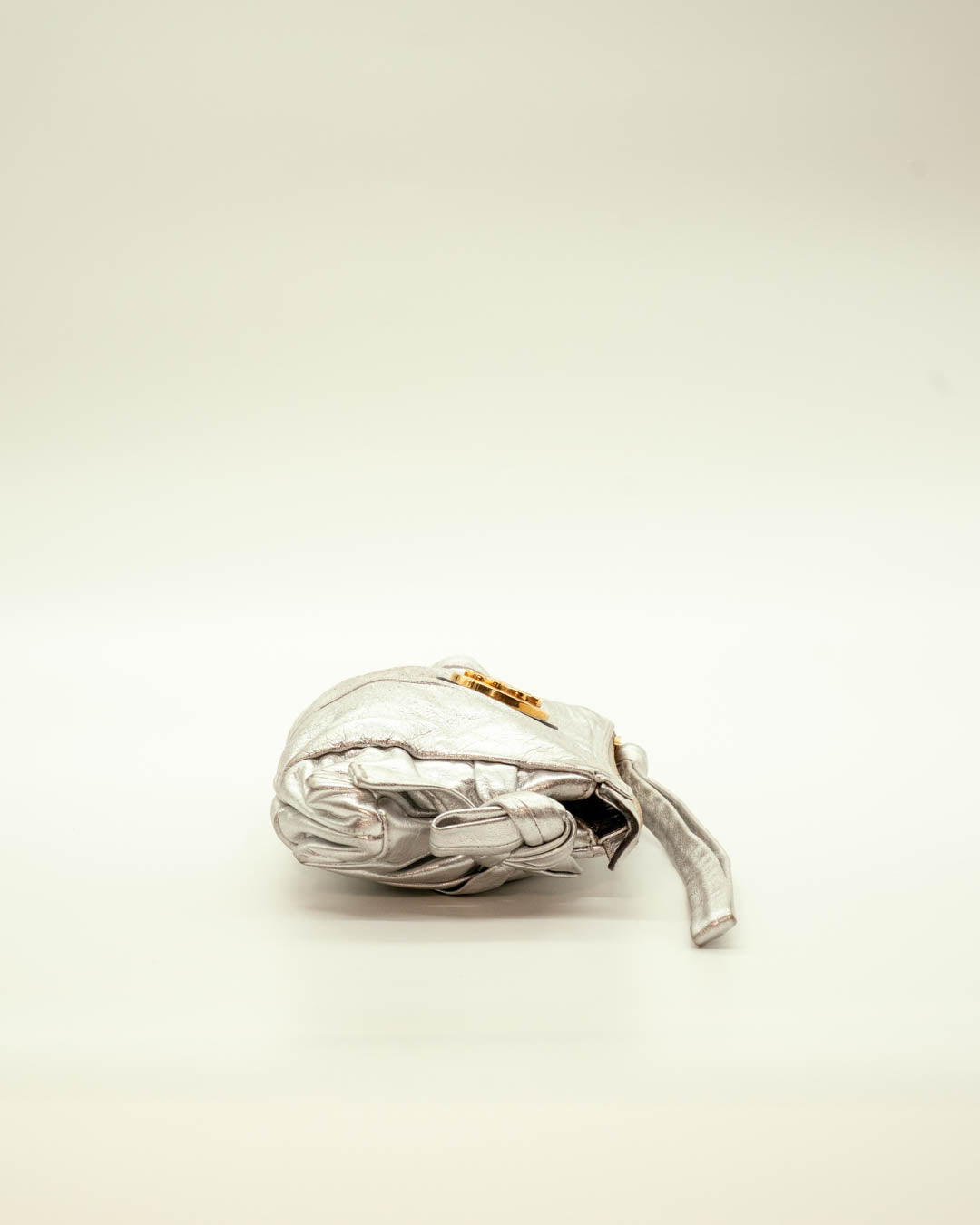 Gucci Metallic Silver Hysteria Clutch