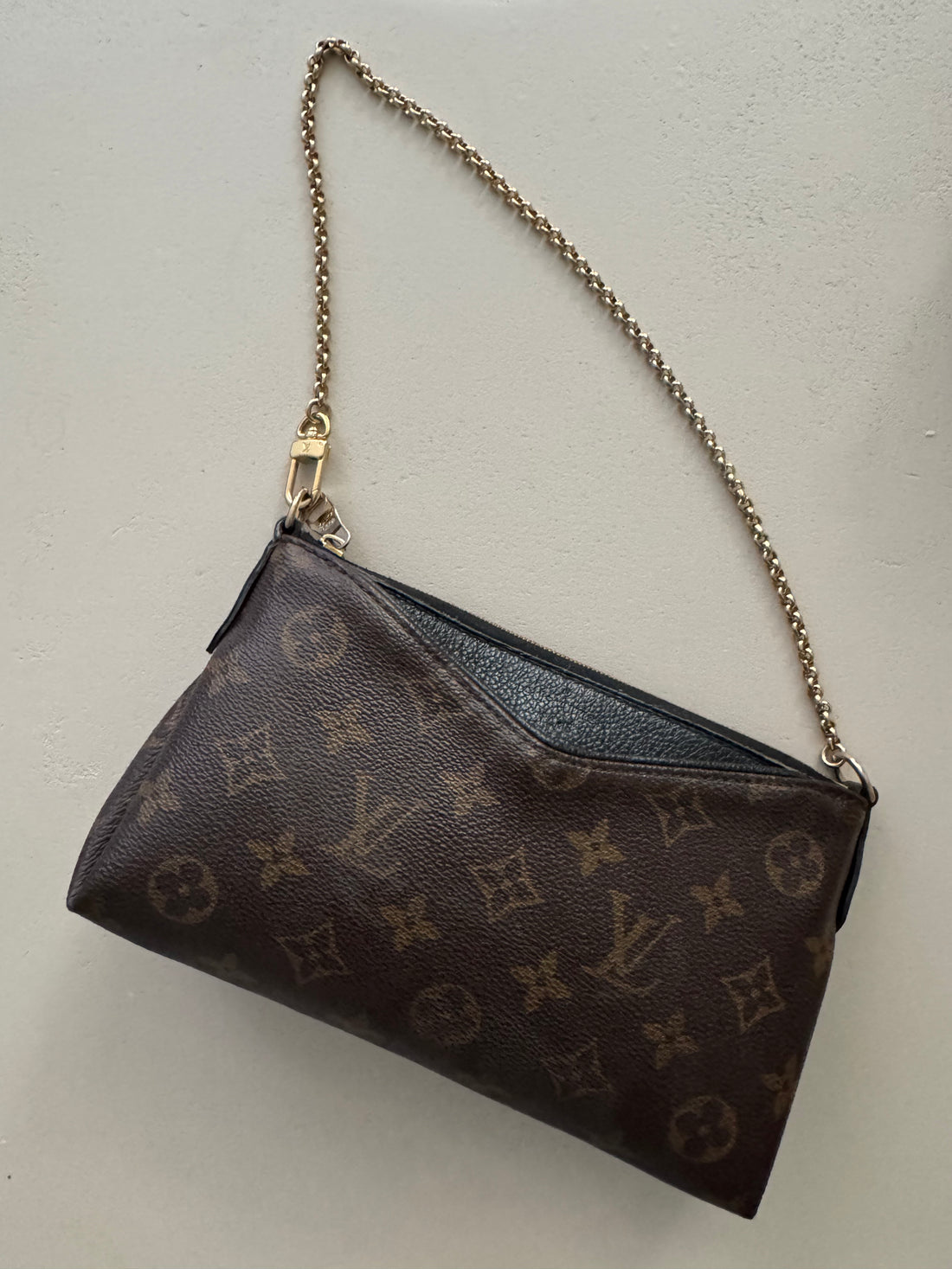 Louis Vuitton Monogram Canvas Pallas Clutch