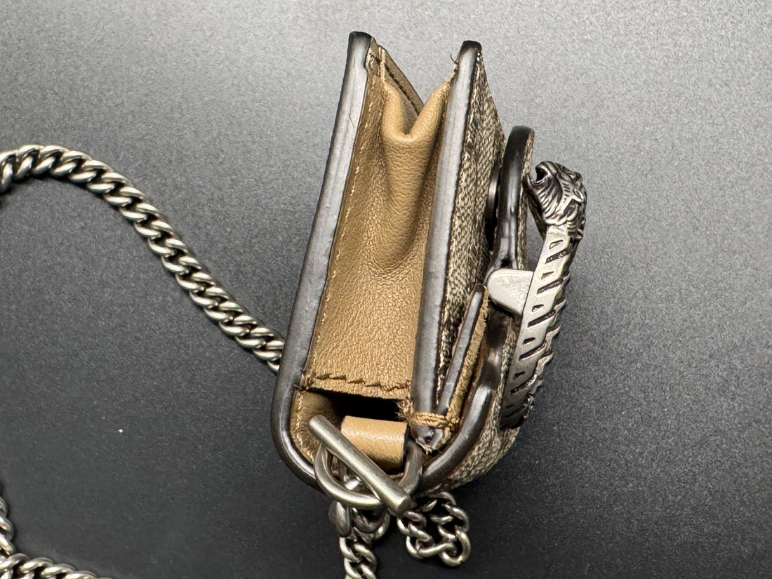 Gucci AirPods Dionysus Case