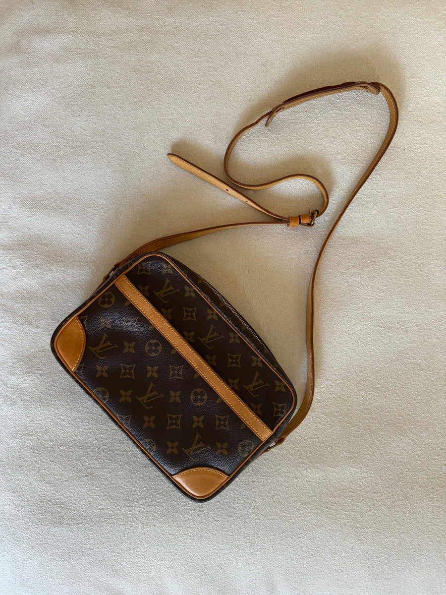Louis Vuitton Monogram Trocadero 27 Crossbody Bag