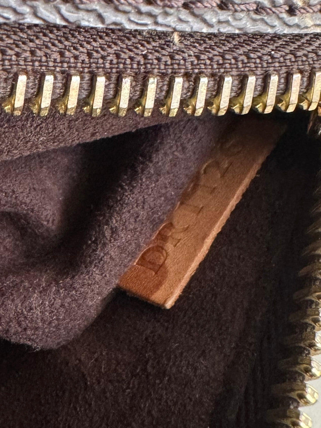 Louis Vuitton Monogram Pochette Métis