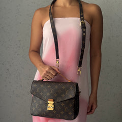 Louis Vuitton Monogram Pochette Métis thumbnail 2